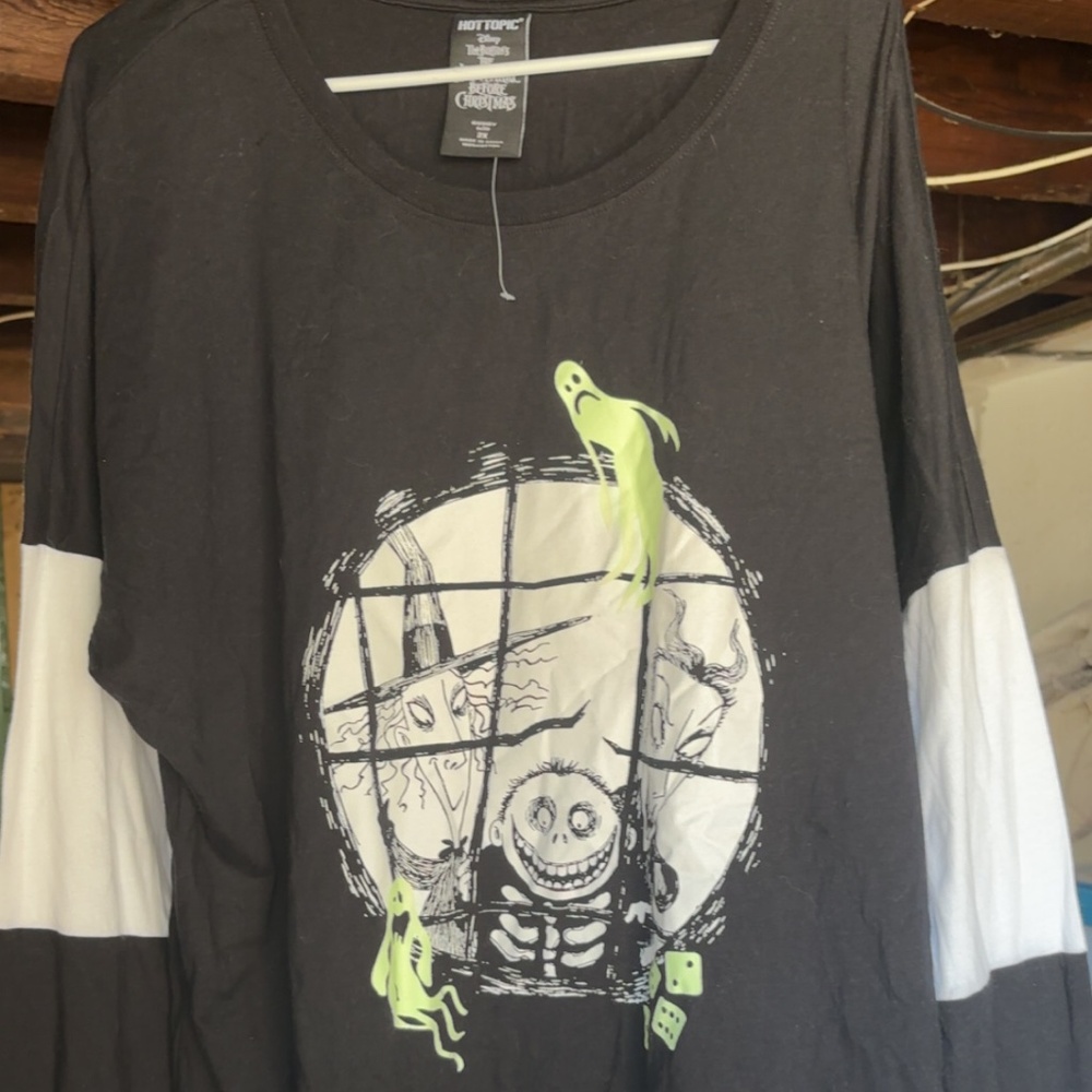 Men’s glow in the dark Nightmare before Christmas‎ long sleeve shirt
